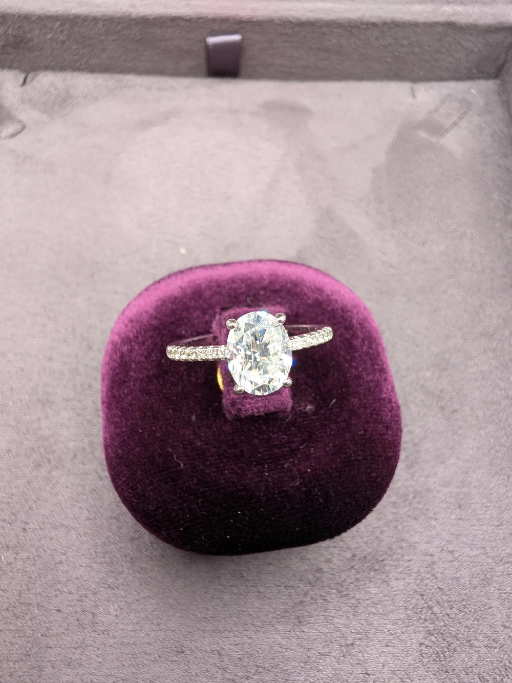 NWOT 2ct Oval Cut Moissanite Pavé Engagement Ring S925